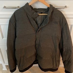North Face Puffy jacket in lodge green XXL with snap front great condition